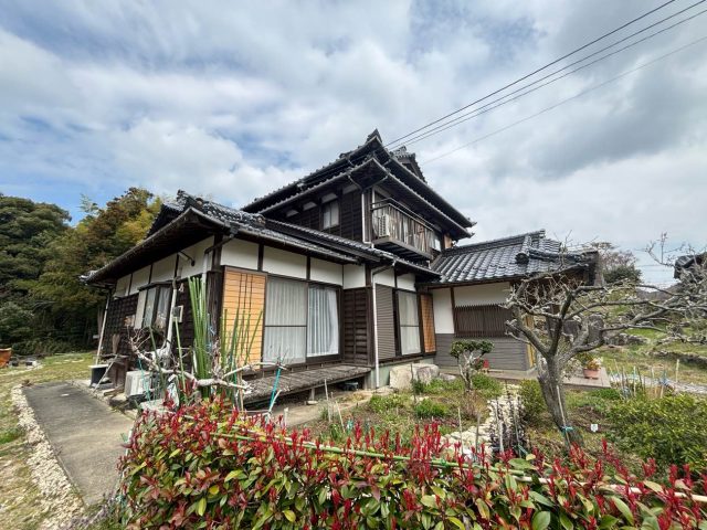 筑紫野市で雨樋を調査した和風住宅