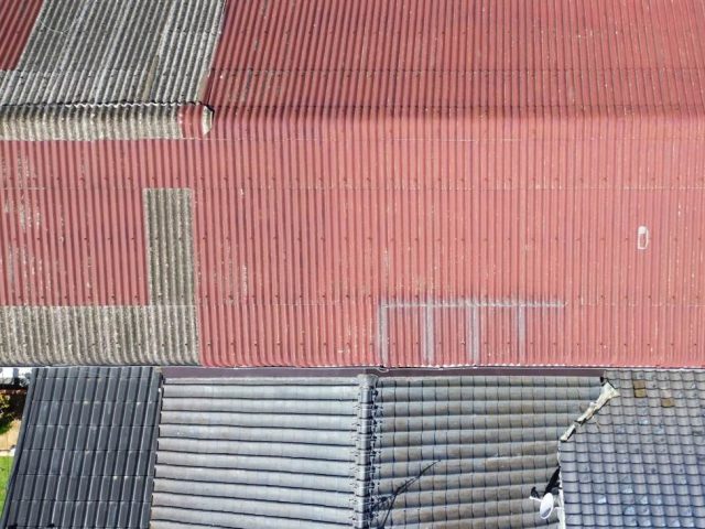 小郡市で倉庫の屋根の雨漏りを調査