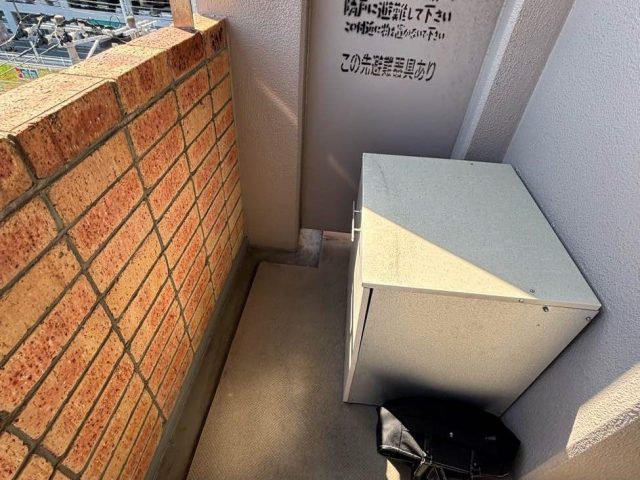 筑紫野市のアパートでベランダの防水調査