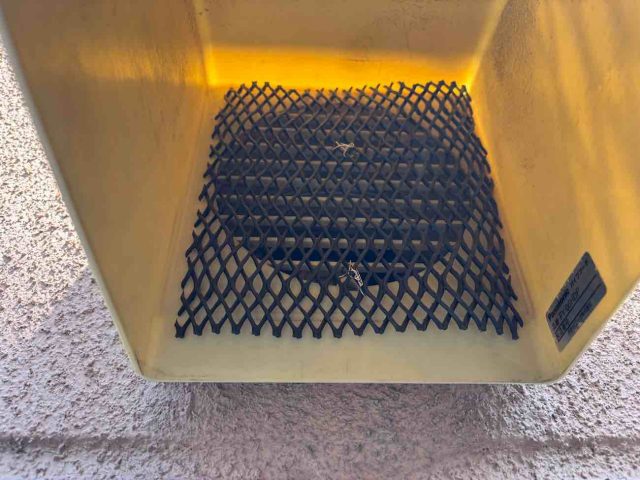 小郡市で換気口に設置したネット