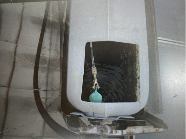 小郡市で温水器を点検