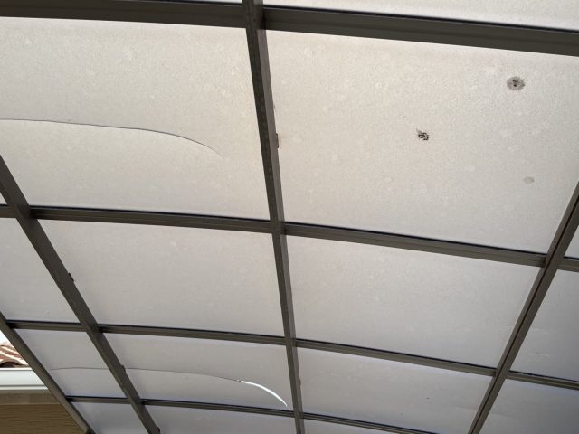 太宰府市の破損が見つかったカーポート屋根