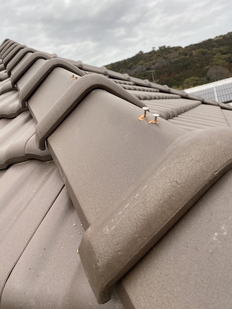 浜松市　平板瓦　棟　てっぺん　釘浮き　修理