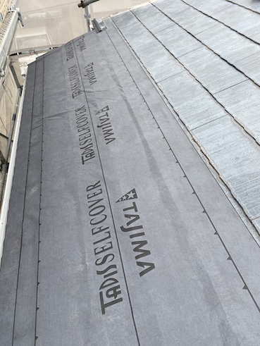 浜松市　屋根カバー　タディスセルフカバー　粘着ルーフィング