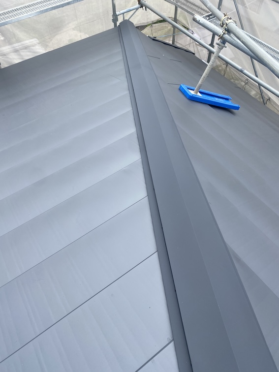 棟板金　棟包　屋根