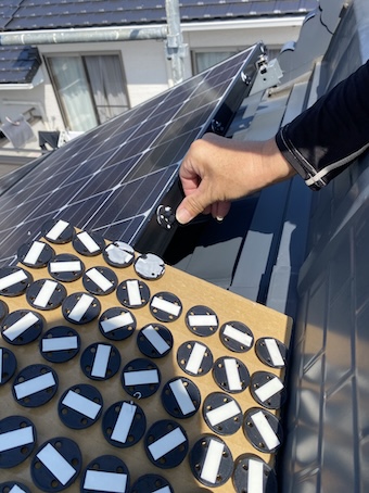 鳥よけ　ネット　留め具