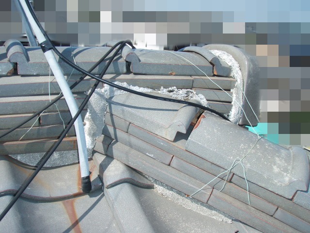 棟際に見える歪みとズレの兆候