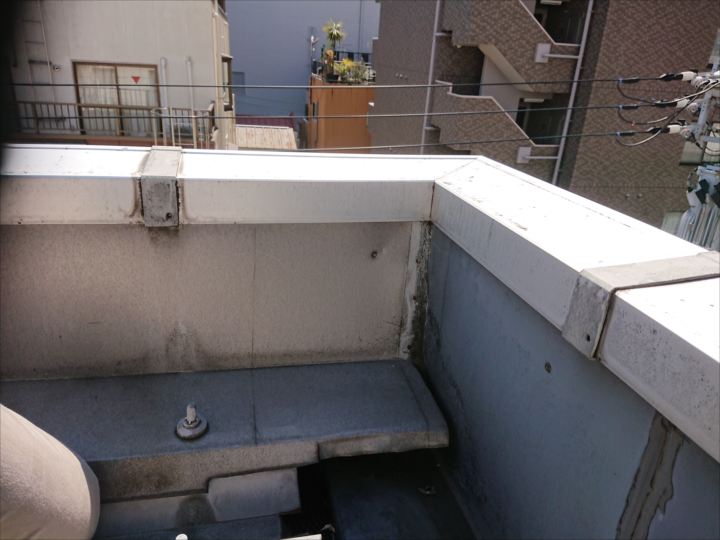 古くなった笠木