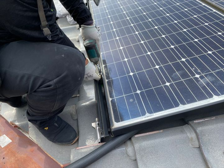 太陽光パネルの取り外し