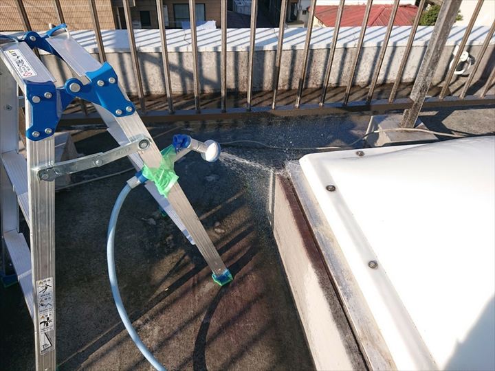 散水試験で調査
