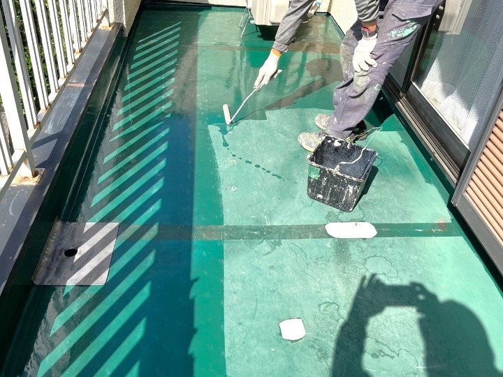 プライマーを塗布