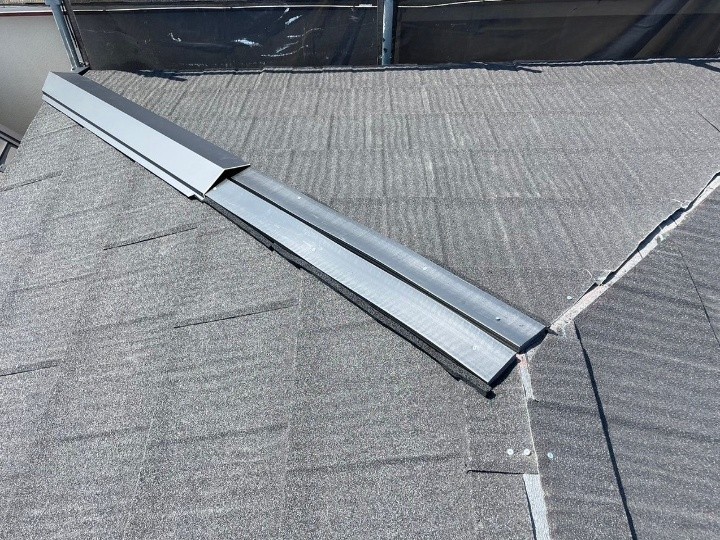 棟板金の取付状況