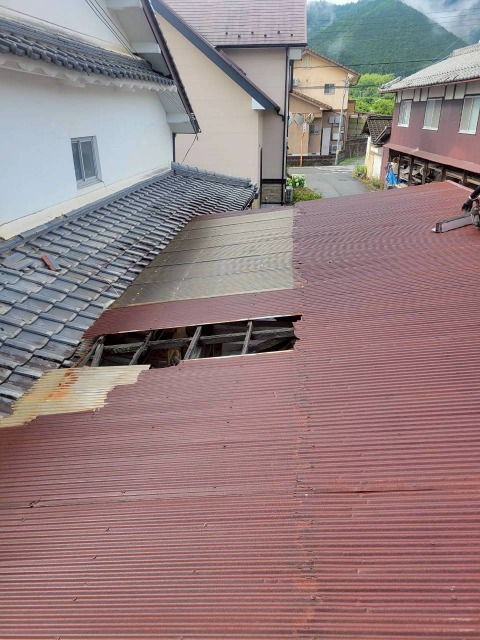 波板破損