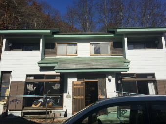 片品村平葺きトタン屋根（全体）