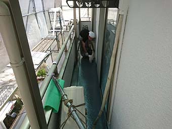 藤岡市 ベランダトップコート塗り替え