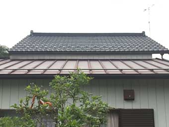 沼田市利根町建物北側