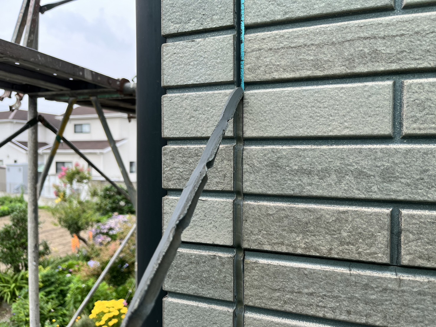 シーリング撤去①