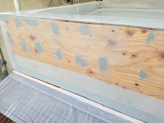 沼津市　屋根木部ビス穴防水処理