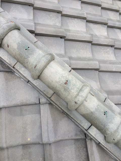 長泉町屋根瓦棟部分