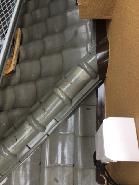 長泉町屋根瓦棟部分