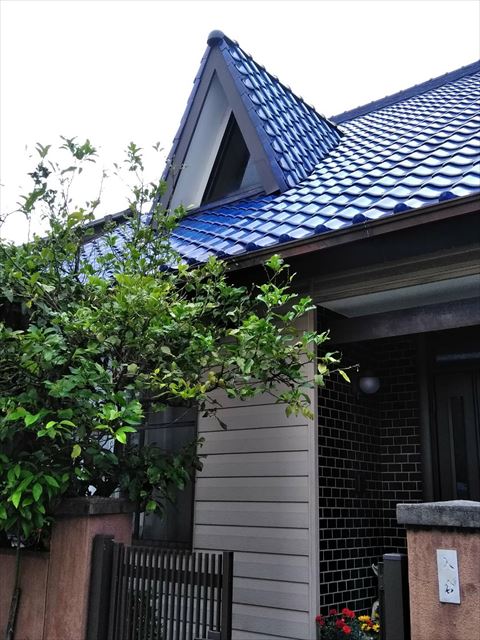 沼津市の瓦屋根に天窓