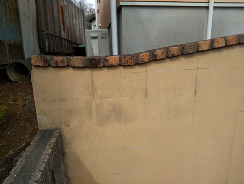 ブロック塀変色