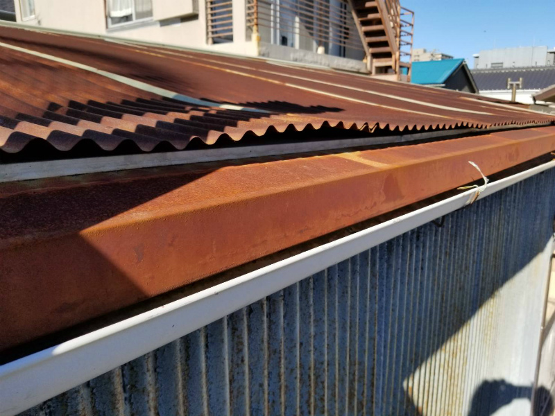 沼津市トタン屋根