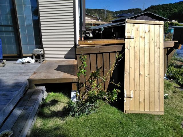 台風被害で物置破損