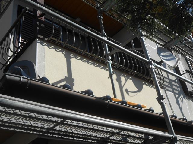 伊豆の国市リシン掻き落し補修