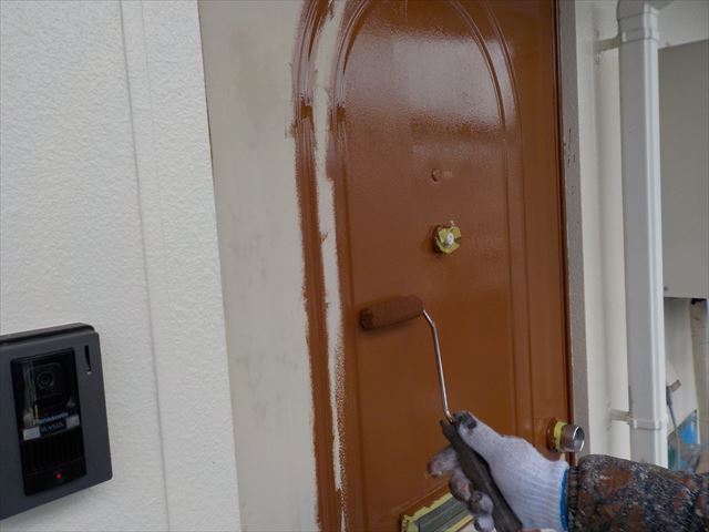 三島市アパートドア塗装仕上げ