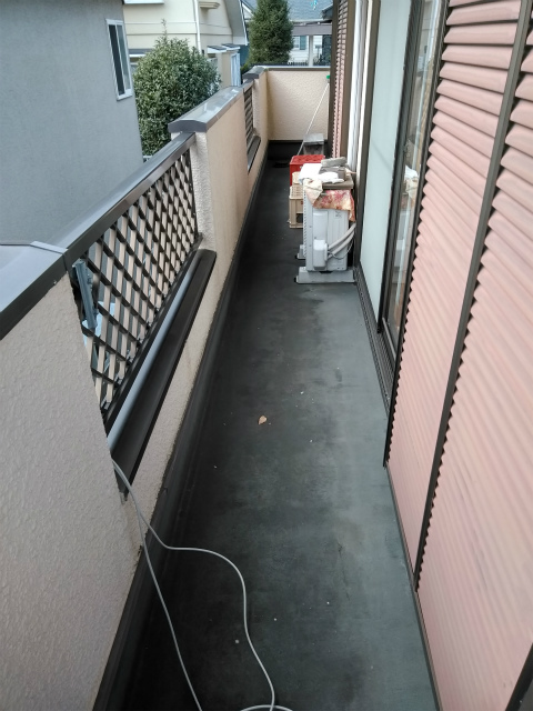 三島市排水が悪いベランダ