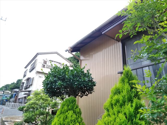 函南町　樋から水漏れ