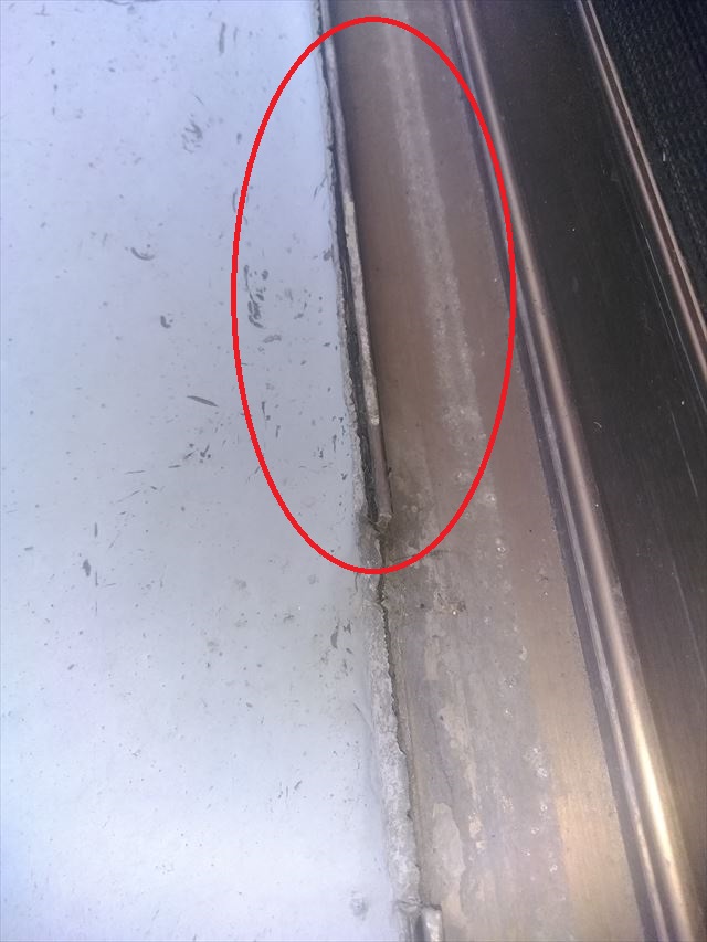 沼津市雨漏りサッシレール部分