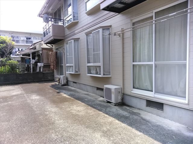 三島市アパート外壁チョーキング現象