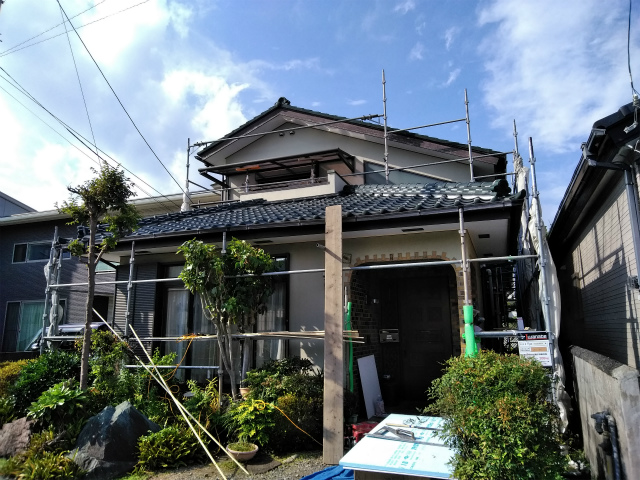 三島市　外壁サイディング補修足場設置