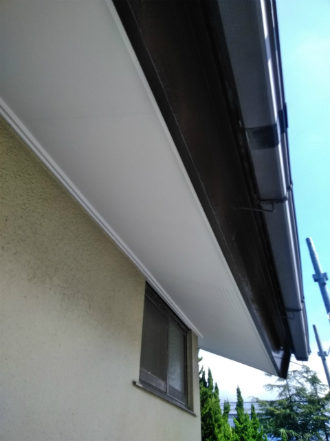 三島市　軒天補修