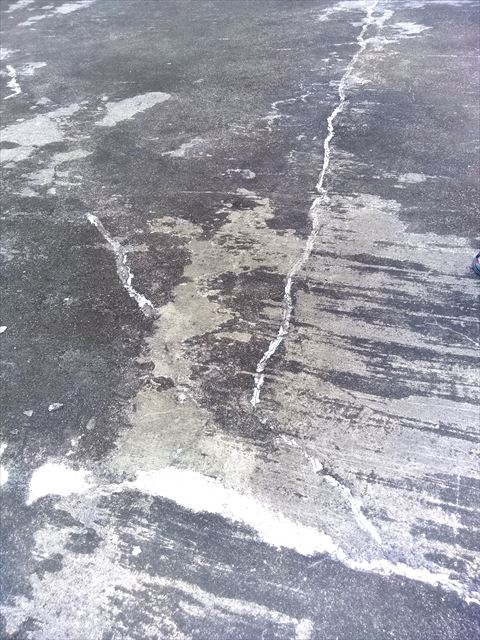 保護モルタル浮き