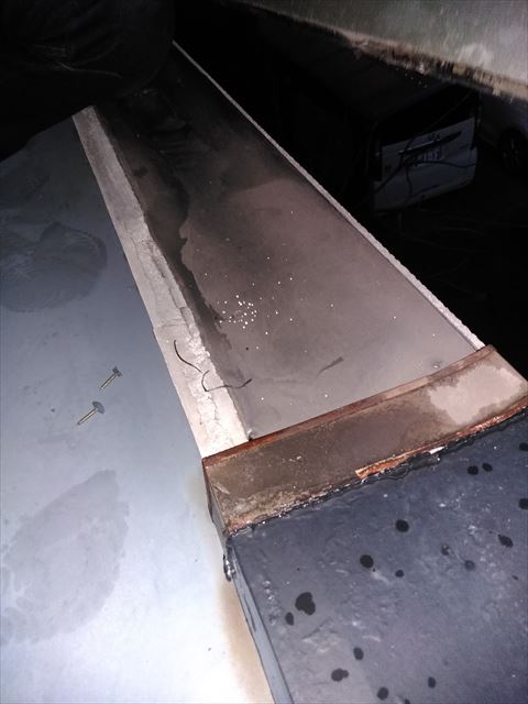 スチール製笠木錆び