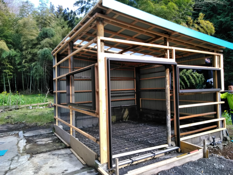 函南町物置骨組み