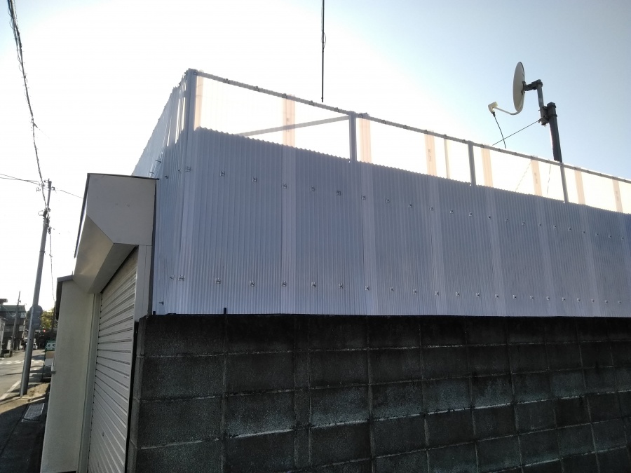 沼津市ポリカ波板貼り