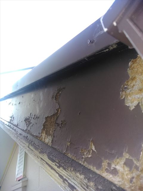 沼津市破風板塗膜剥がれ