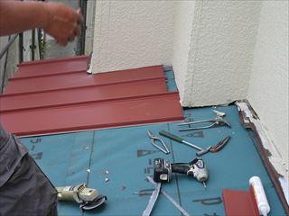 屋根と外壁取り合い部分