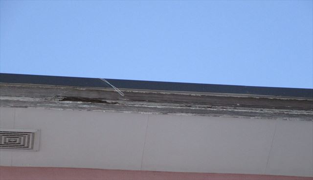 三島市　軒先剥がれ