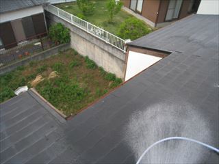 雨漏り水掛け調査