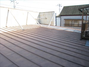 雨漏り　屋根部分