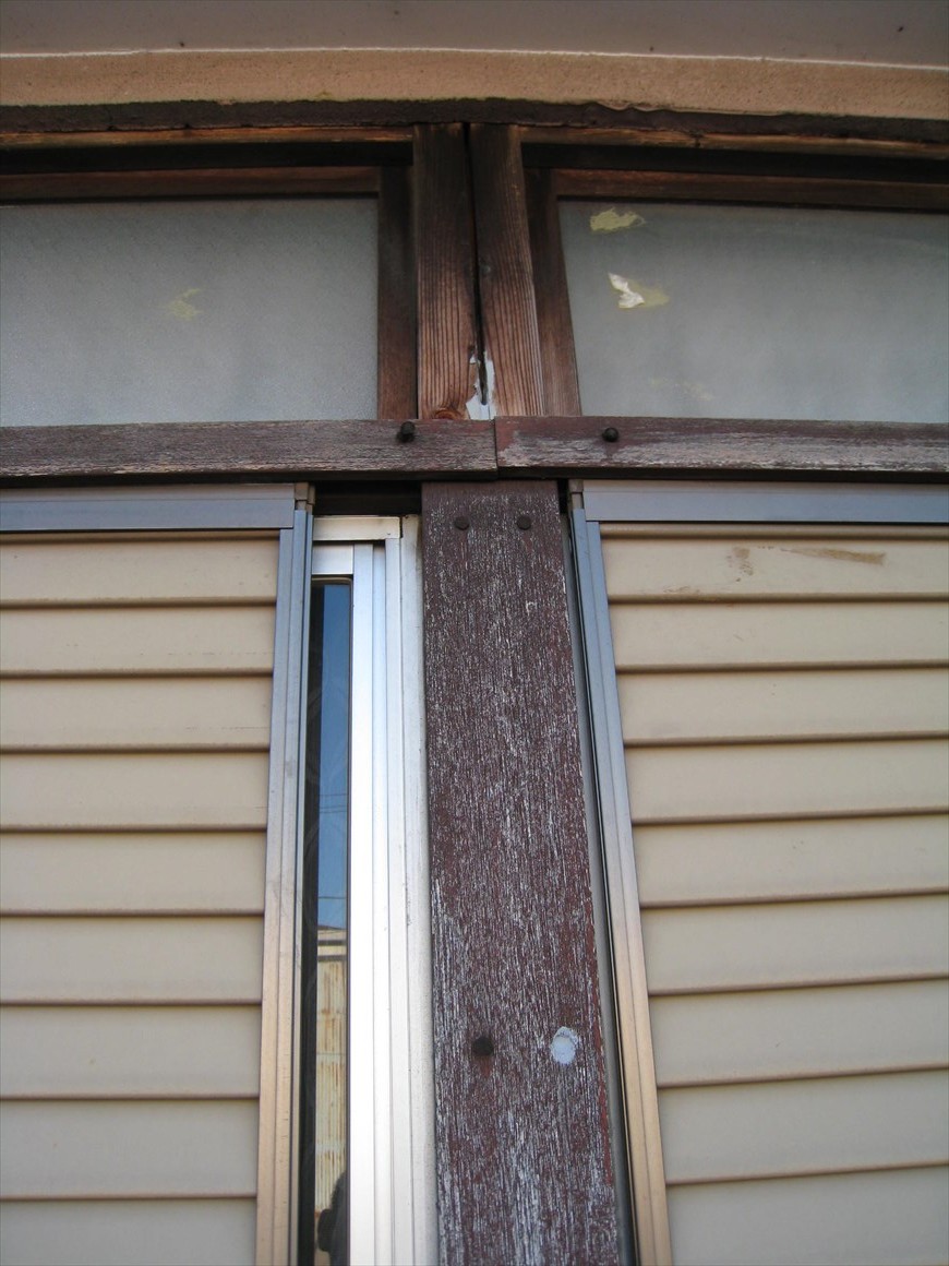 軒下雨漏り部分