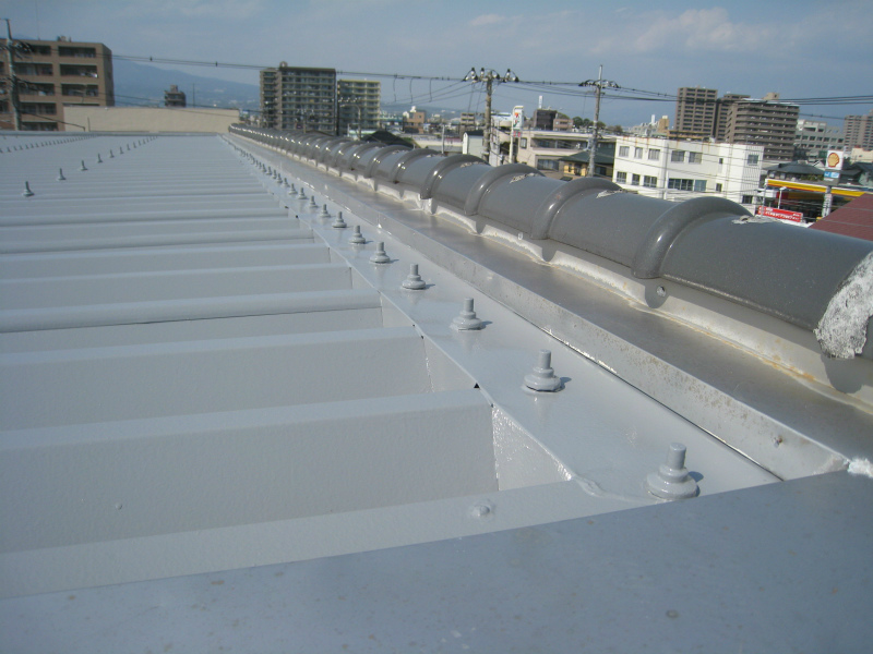 沼津市折半屋根塗装遮熱タイプ