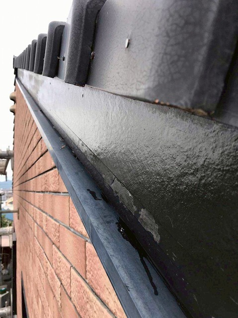 富士市雨漏り　袖瓦と外壁