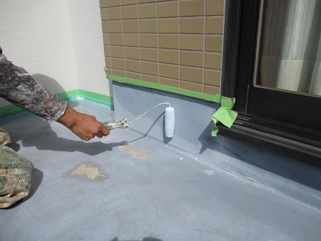 立ちあがり　下塗り材