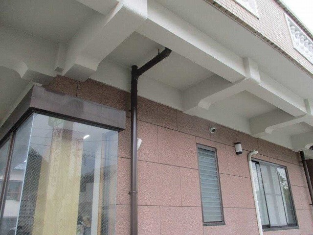 竪樋塗装施工後